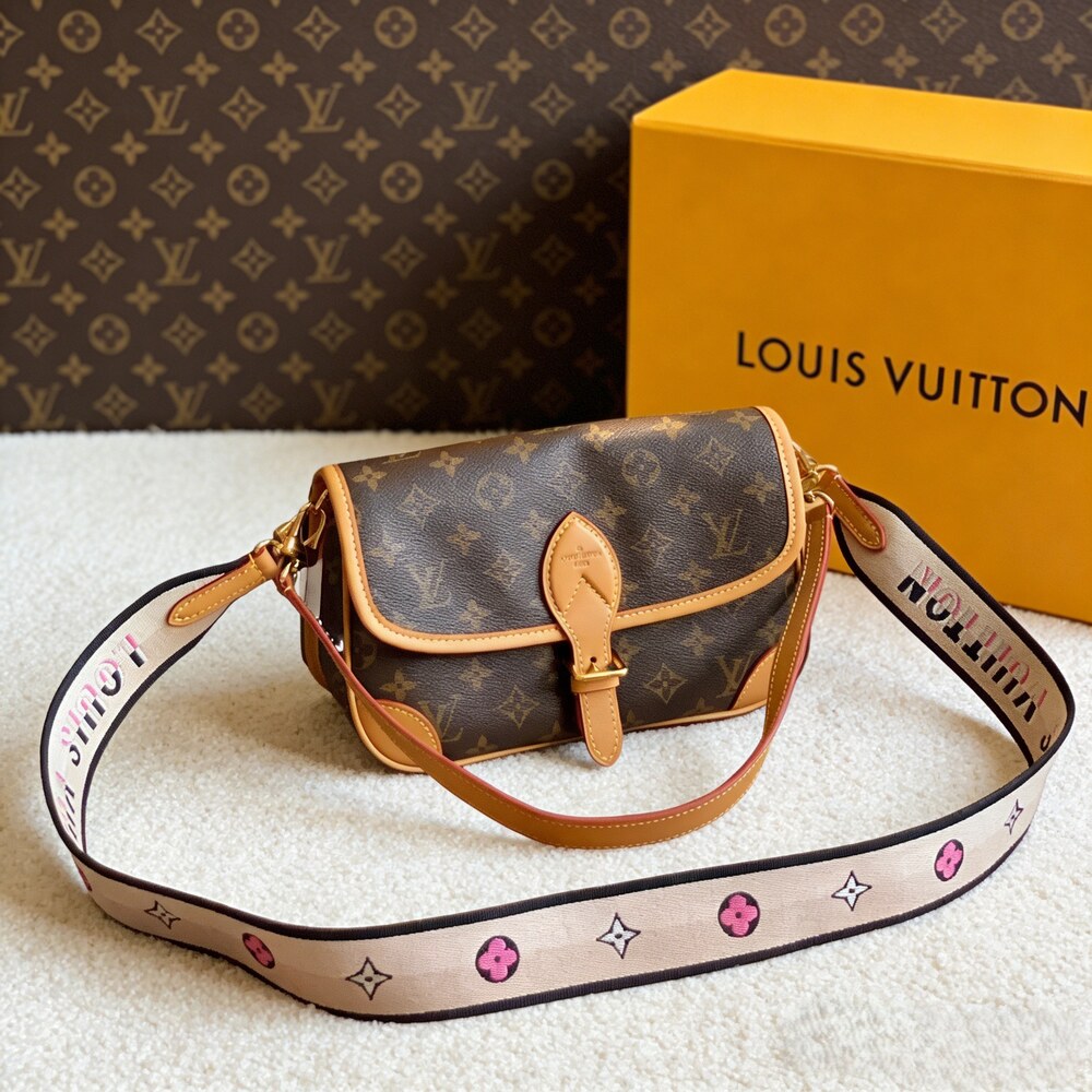 Louis Vuitton Diane Monogram